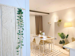 The Hue stay, SEOUL